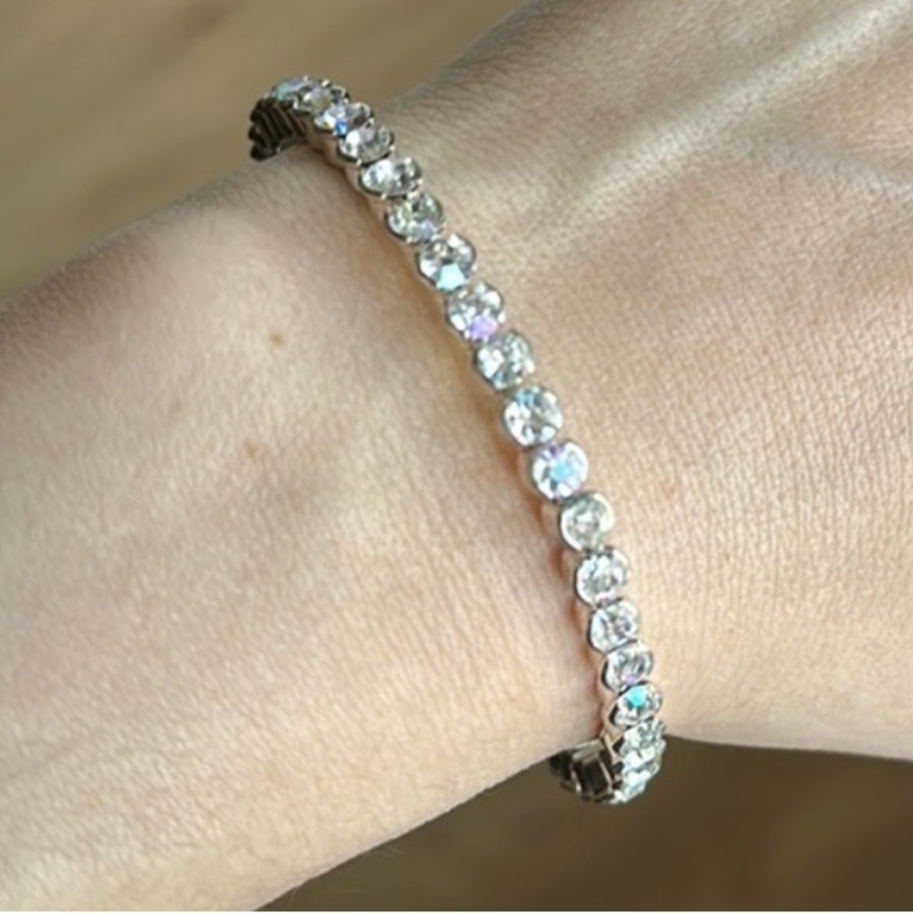 Diamond adjustable cuff
